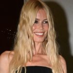 Claudia Schiffer wygląda seksowniej niż kiedykolwiek w kostiumie kąpielowym ➤ Buzzday.info