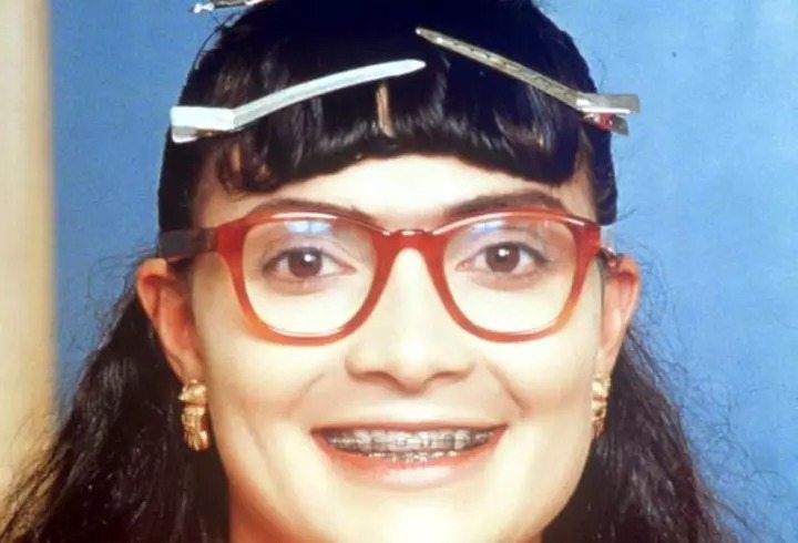 Cum arată „Betty cea urâtă” și ce face la 52 de ani? Transformarea remarcabilă a Anei Maria Orozco ➤ Buzzday.info