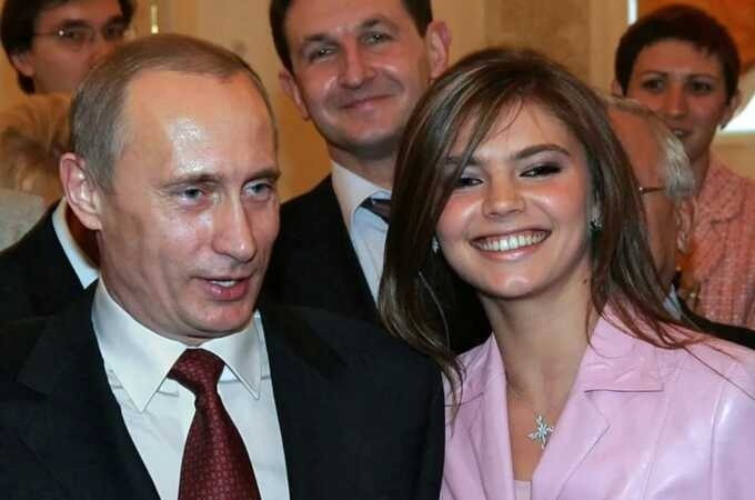 Uitați-vă la fotografia cu anvelopele lui Putin și gimnastele Kabaeva