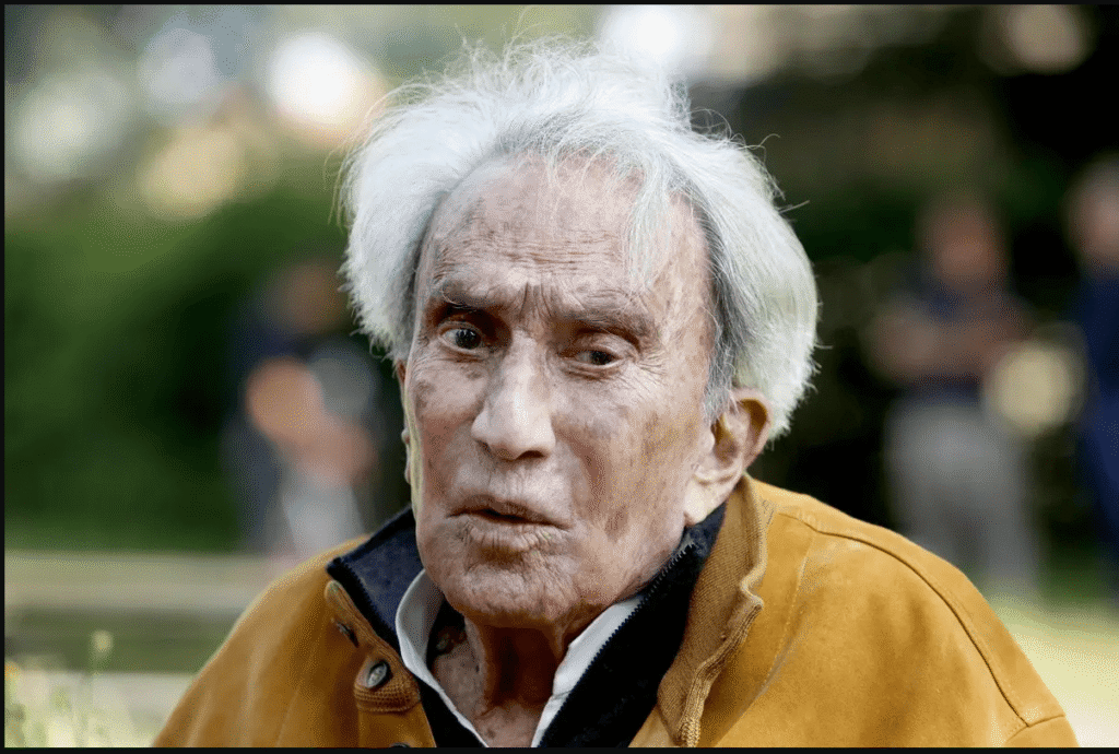 L’eredità di Emilio Fede: quanto guadagnava il famoso giornalista e cosa ha lasciato ai suoi eredi?