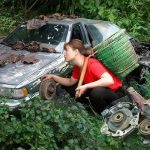 Un bărbat a dispărut timp de 40 de ani până când o femeie a cumpărat o mașină veche, la mâna a doua ➤ Buzzday.info Un bărbat a dispărut timp de 40 de ani până când o femeie a cumpărat o mașină veche, la mâna a doua ➤ Buzzday.info