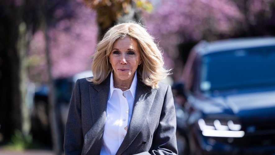 Brigitte Macron : Son franc-parler sur les propos d’autres épouses de présidents concernant les rumeurs liées à son genre