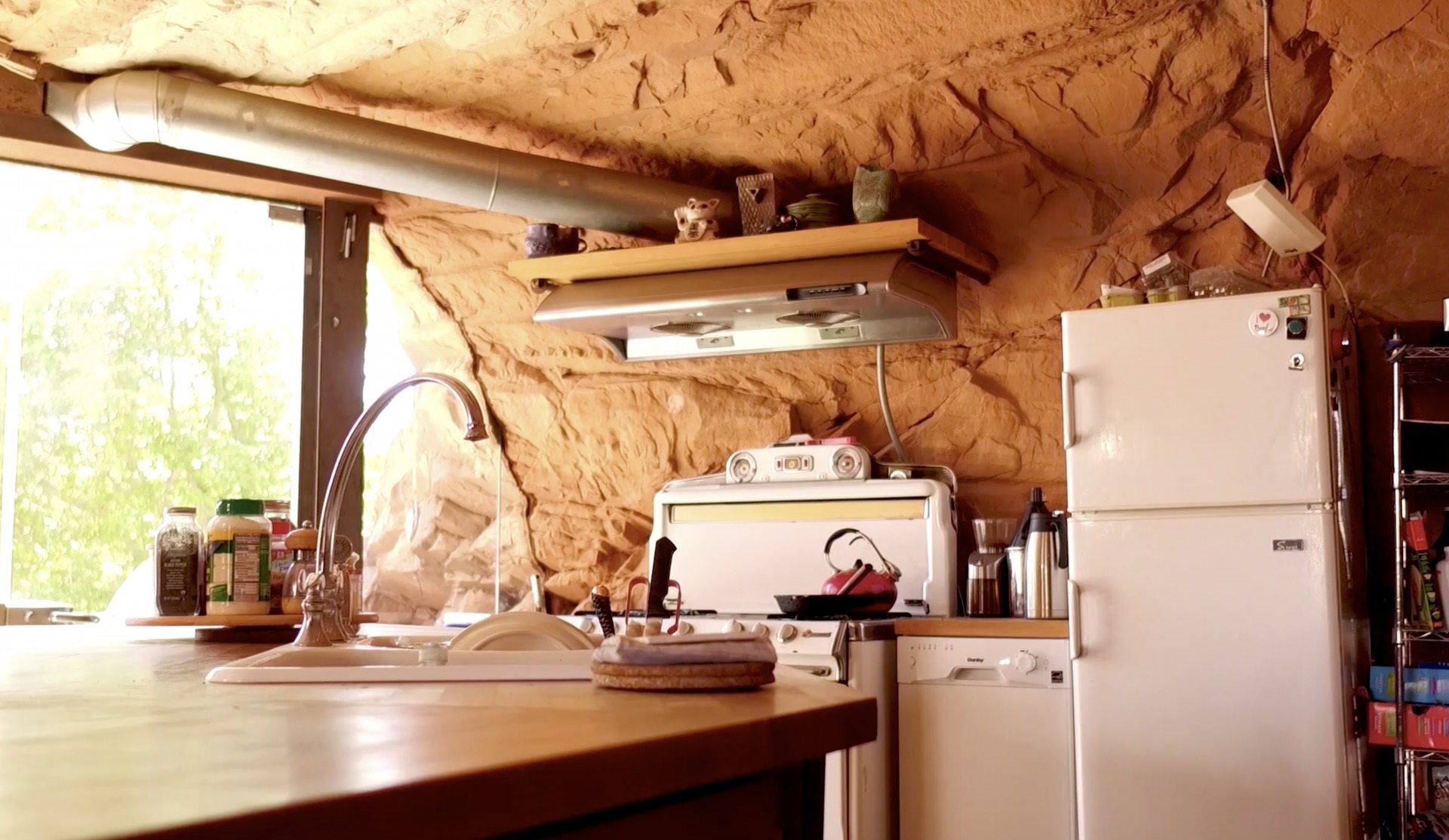 The Cave House: The Incredible Story of the Man Who Built His Own Underground World