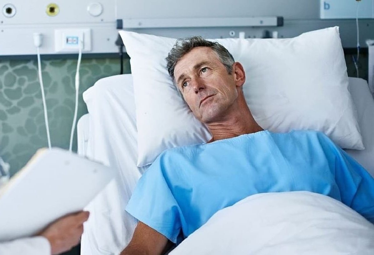 Un bărbat se trezește după ani de comă: adevărata sa identitate îi lasă pe medici fără cuvinte ➤ Buzzday.info