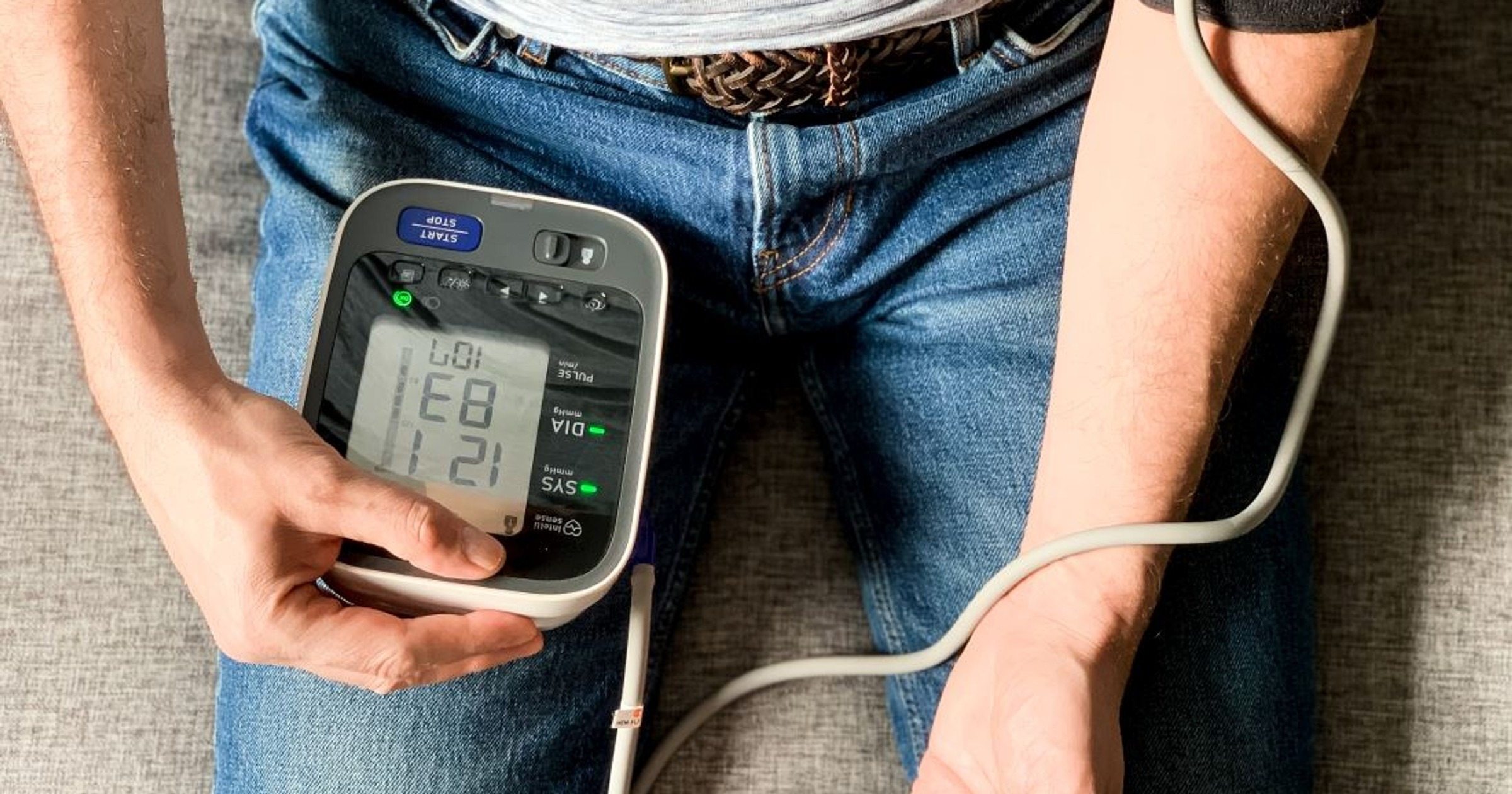 Którego ramienia należy użyć do pomiaru ciśnienia krwi? Wiele osób popełnia ten błąd