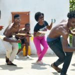 Taniec narodzony na ulicach Angoli — teraz podbija YouTube ➤ Buzzday.info