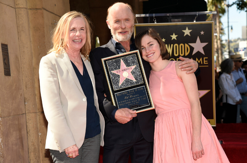 “You Are My Entire Heart”: Ed Harris and the Tearful Oscar Moment That Won Over Hollywood