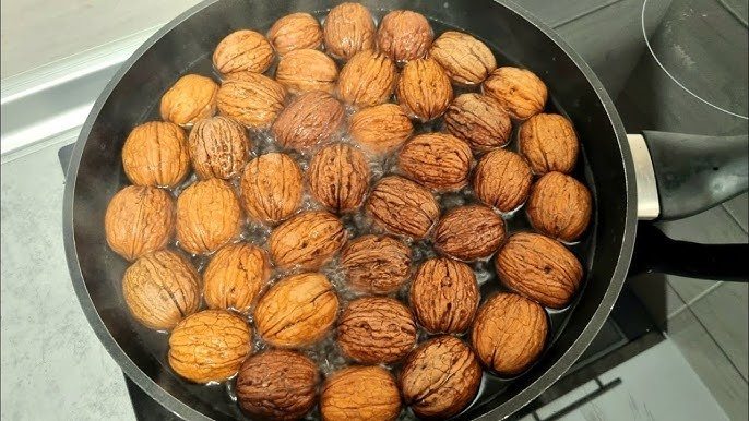 Boil walnuts and drink this water before going to bed – the result may pleasantly surprise you ➤ Buzzday.info