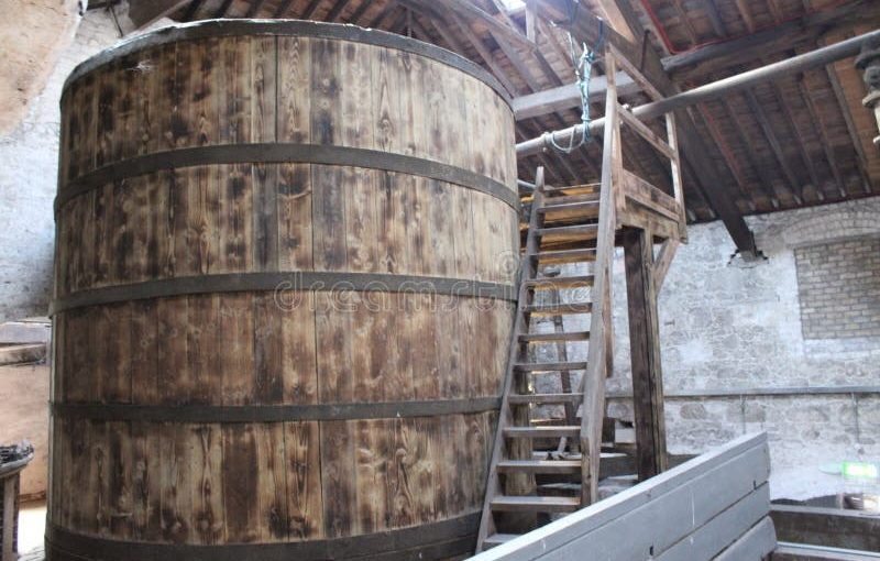 This man transformed an old whiskey vat into a unique home – discover this extraordinary dwelling ➤ Buzzday.info