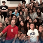 Graduates gave their principal an unforgettable surprise by sneaking into his home at dawn ➤ Buzzday.info
