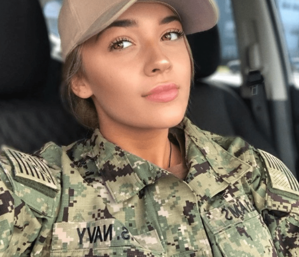 Superbes photographies de femmes en uniforme professionnel