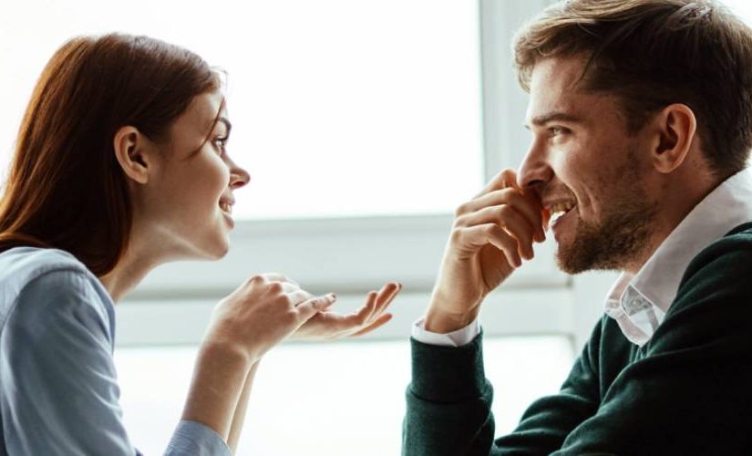 7 Signs a Married Woman Wants More Than Friendship from a Man ➤ Buzzday.info