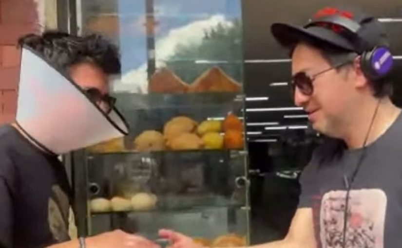 VIDEO: The “Champion” was forced to pay the bet and walk the streets with a “cone of shame.” ➤ Buzzday.info
