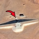 Pilot Noticed Abandoned Building In Desert, But He Went Inside And Was Shocked ➤ Buzzday.info