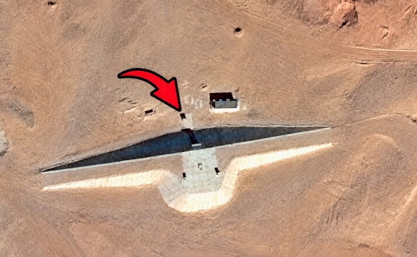 Pilot Noticed Abandoned Building In Desert, But He Went Inside And Was Shocked ➤ Buzzday.info