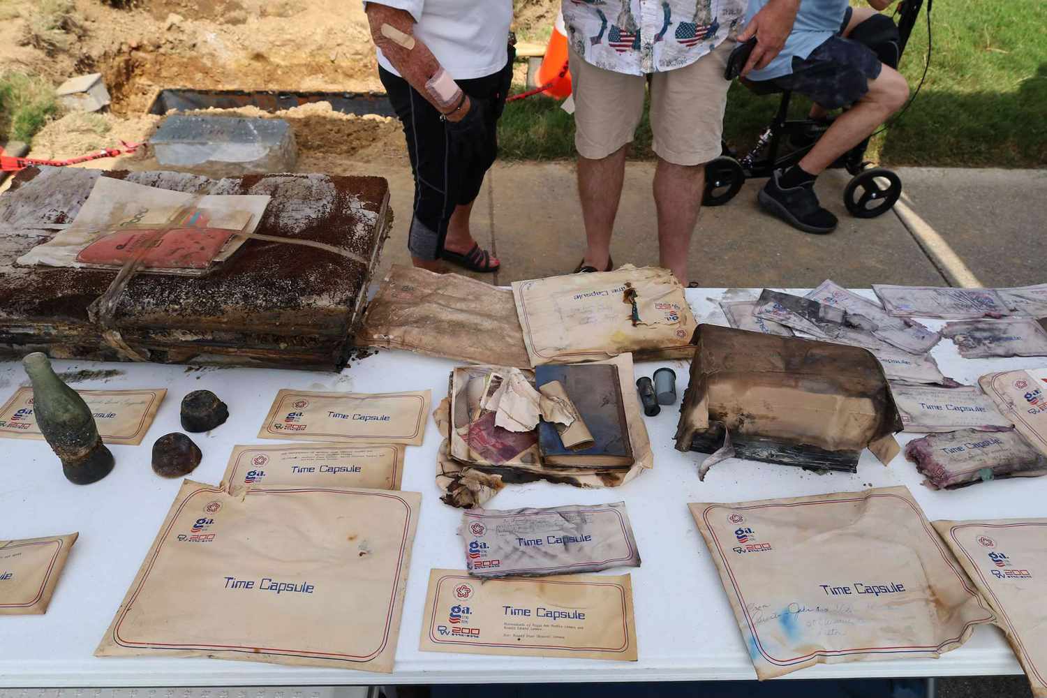 They Found A Wallet Buried For Decades. Inside Was A Perfectly Preserved Time Capsule